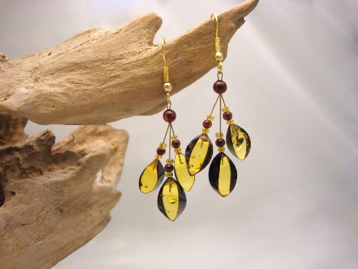 Earrings Green Almonds: click to enlarge