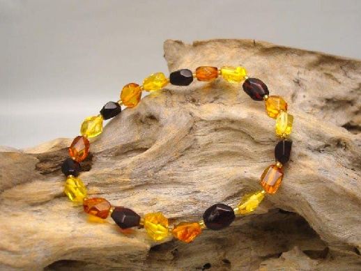 Bracelet Multicolor Polygons: click to enlarge
