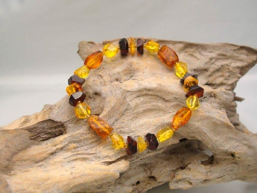 Bracelet Multicolor Fragments and Faceted Tablets: click to enlarge