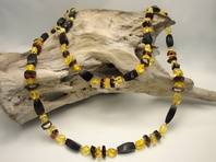 Necklace Fragment Composition Cherry/Champagne Long